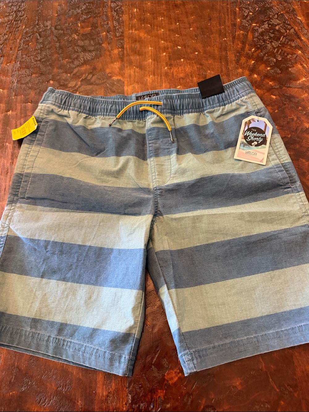 Vaylor Boys Hybrid Short.